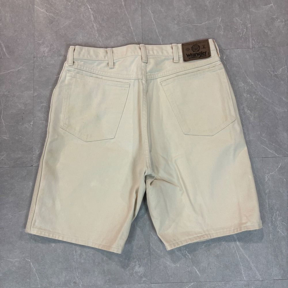 Vintage Wrangler Authentics Mens 34 Cream Denim Shorts Made in USA‎ A895-023
